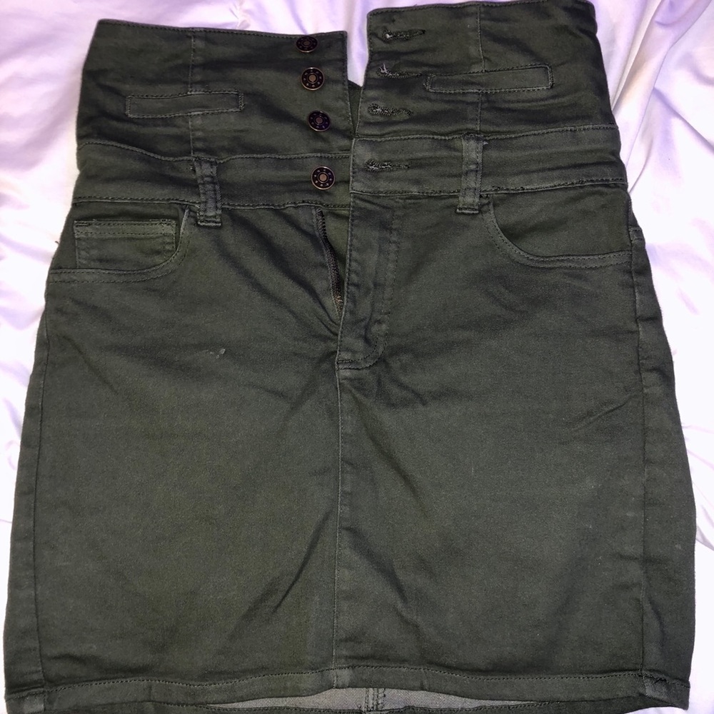 High waisted stretch skirt